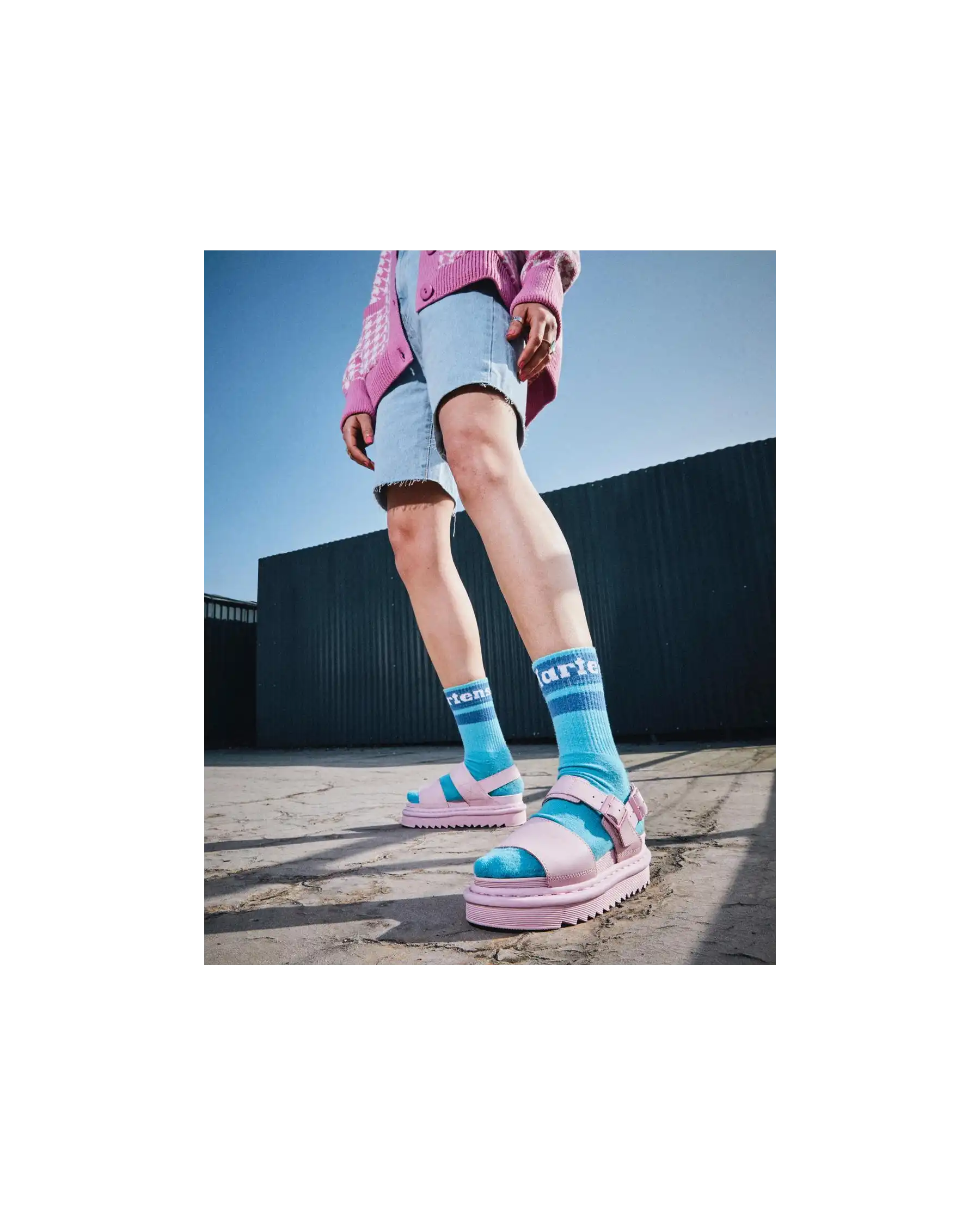 DR. MARTENS VOSS MONO HYDRO LEATHER ROSA