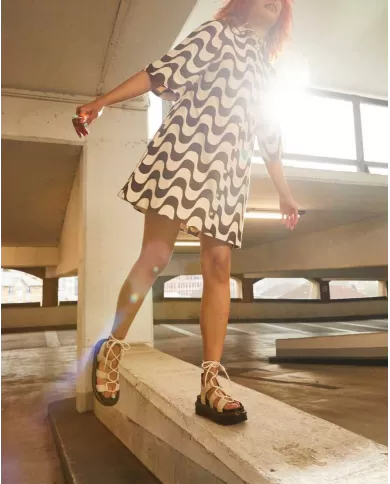 DR. MARTENS NARTILLA NAPPA BEIGE