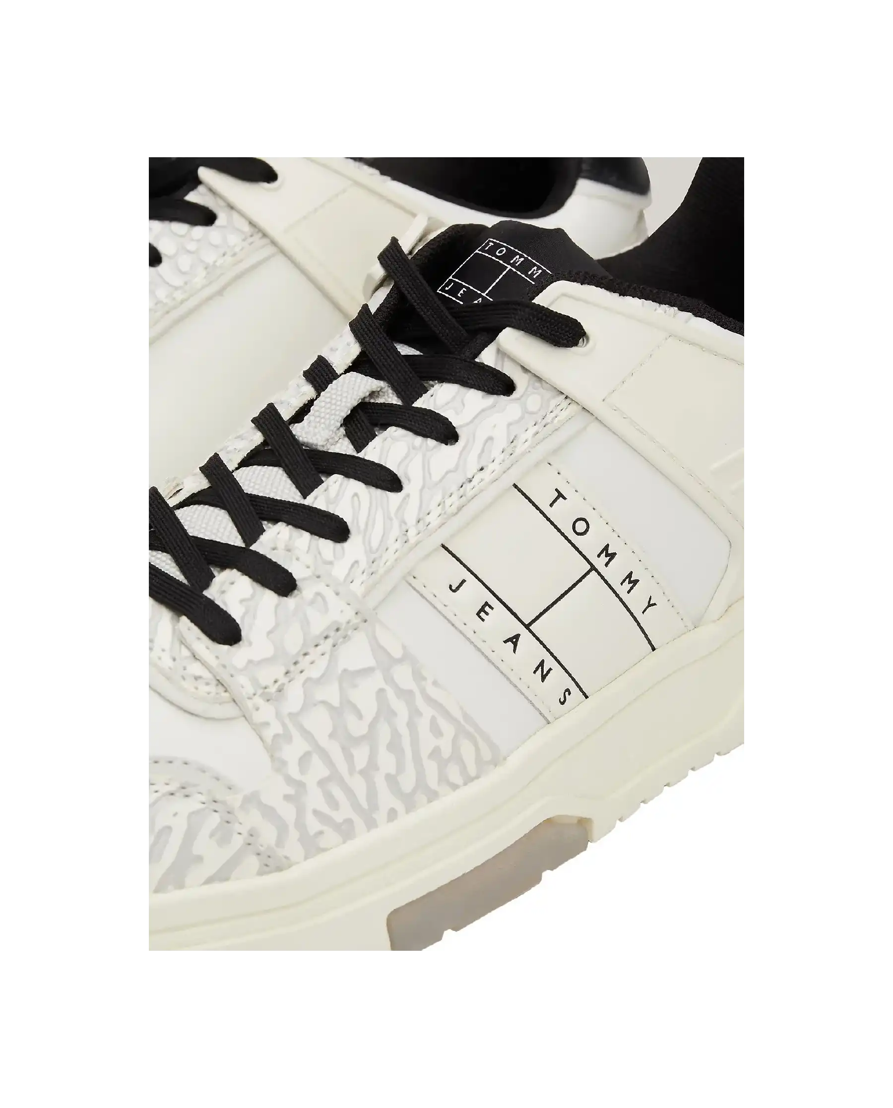 TOMMY HILFIGER SNEAKERS PANNA