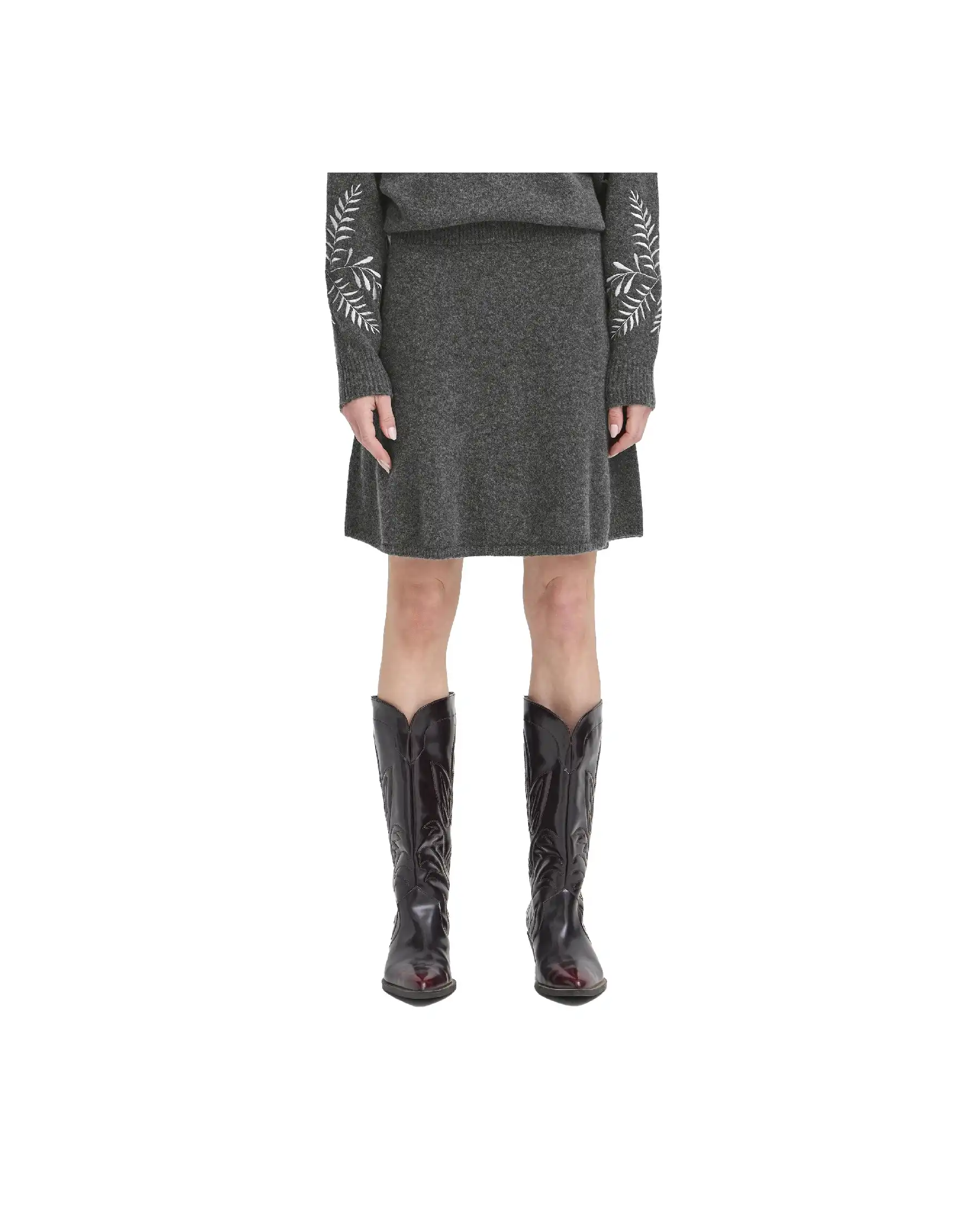 B.YOUNG GONNA MAGGE GRIGIO