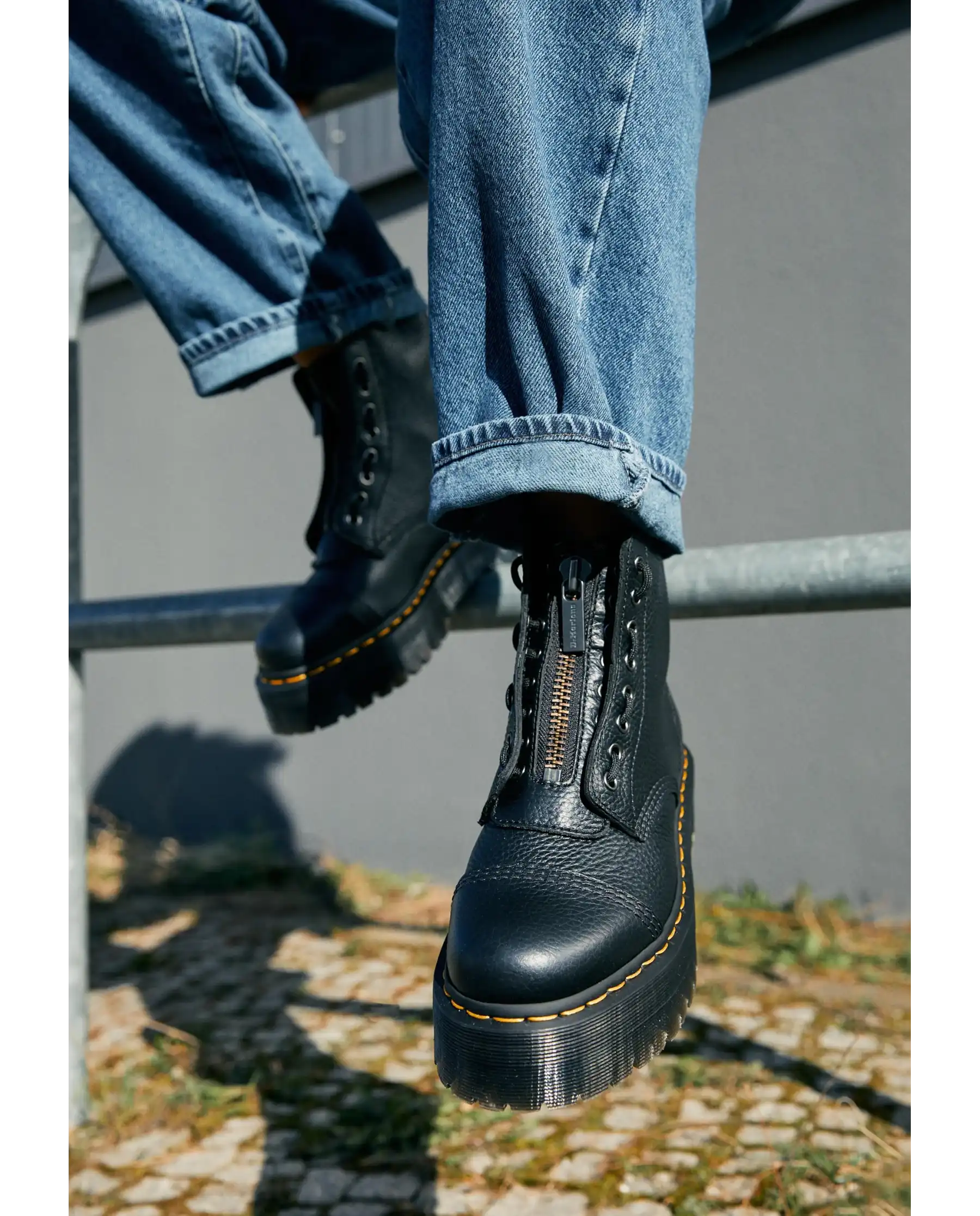 DR. MARTENS ANFIBI SINCLAIR NERO