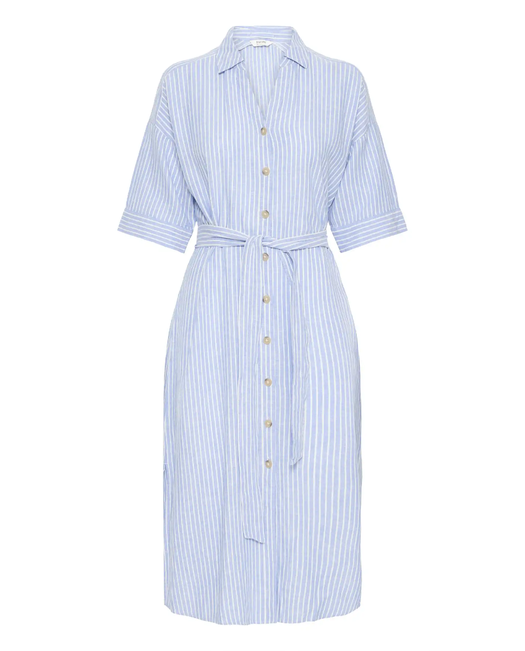 B.YOUNG ABITO FALAKKA CIELO