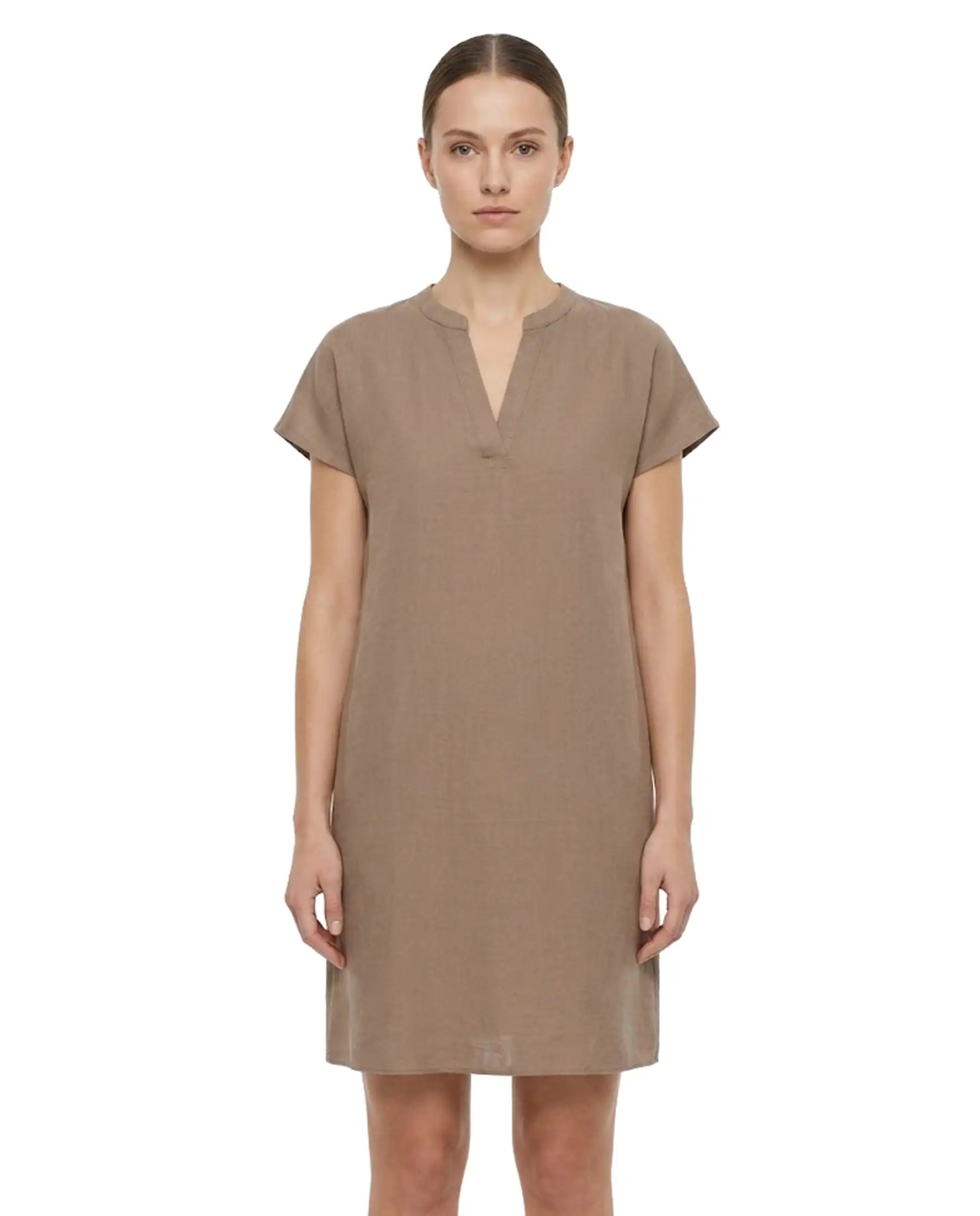 B.YOUNG ABITO FALAKKA CAMMELLO